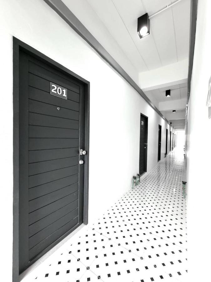 The Zai Apartment Ban Krathum Lom Dış mekan fotoğraf